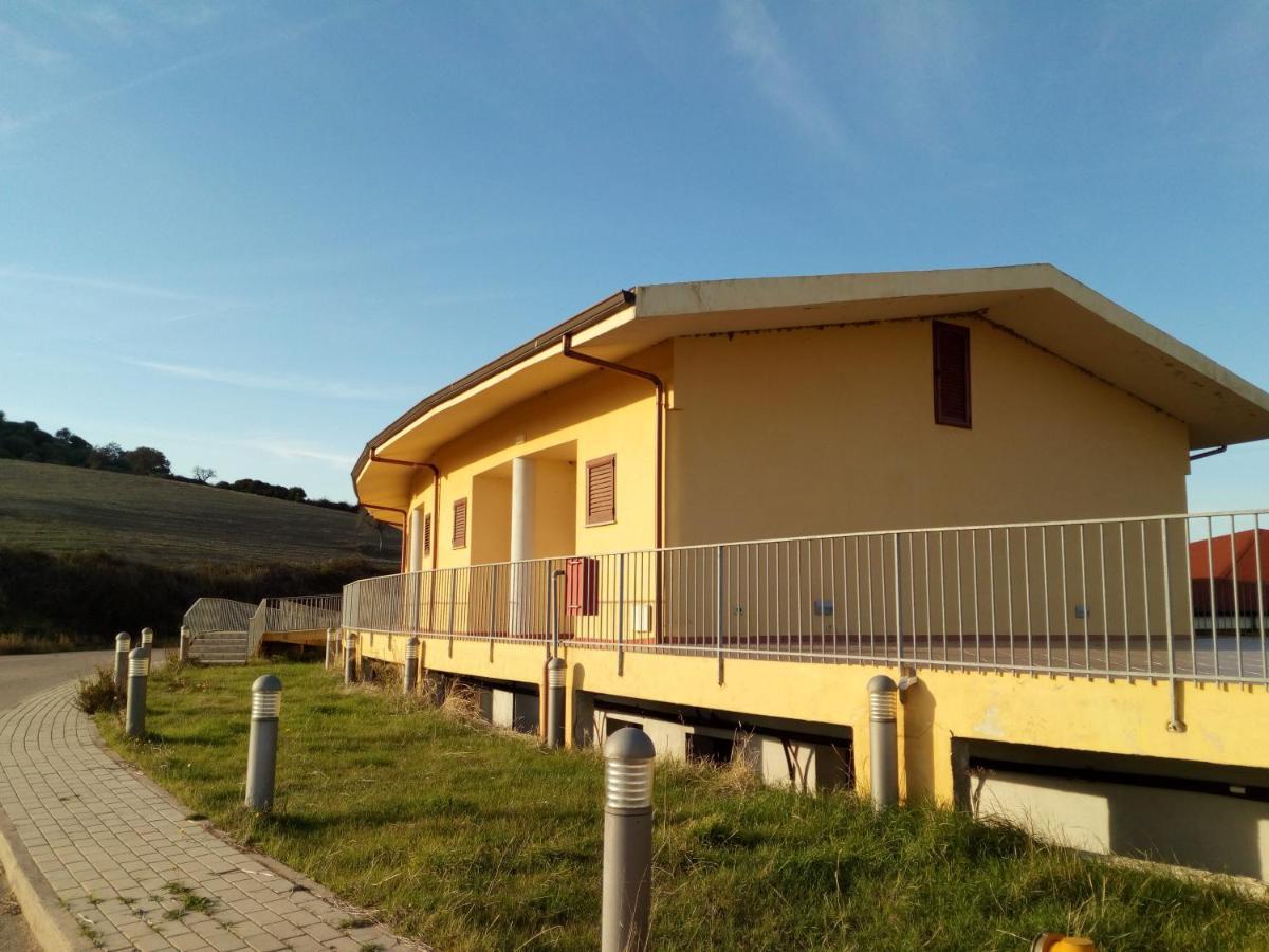 Hotel Bena E Traes Laerru Exterior foto
